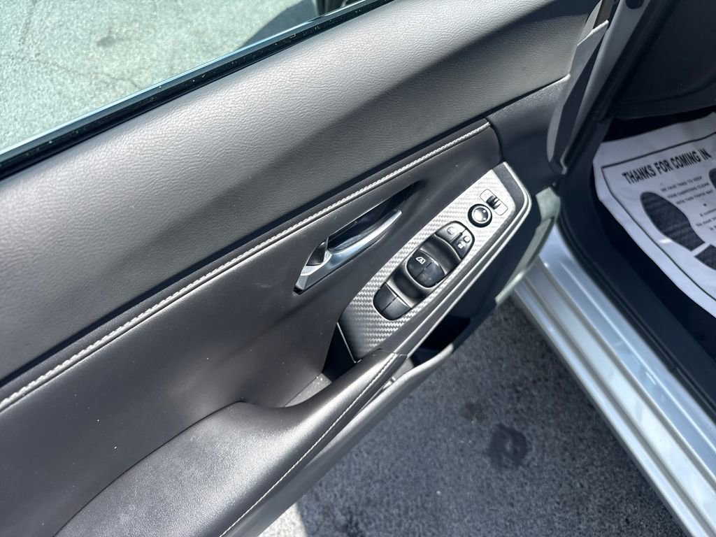 Used 2021 Nissan Sentra SV FWD image 11