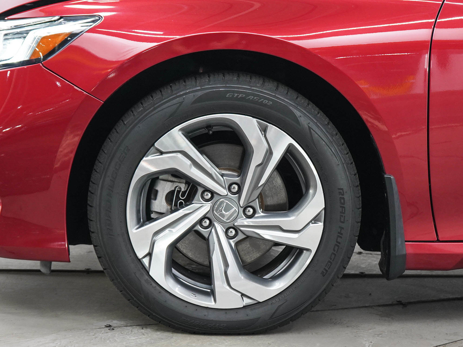 Used 2018 Honda Accord EX-L image 29