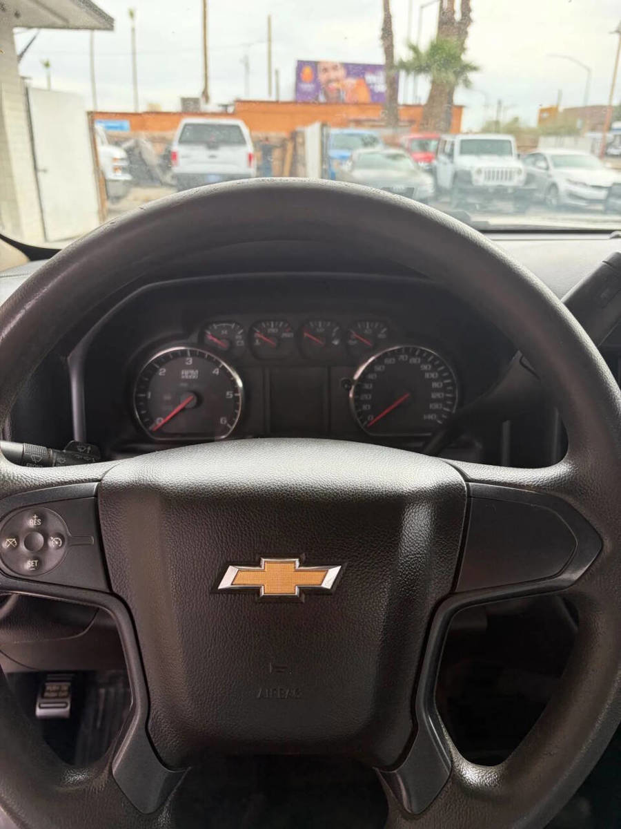 Used 2015 Chevrolet Silverado 1500 W/T w/ Trailering Package image 13