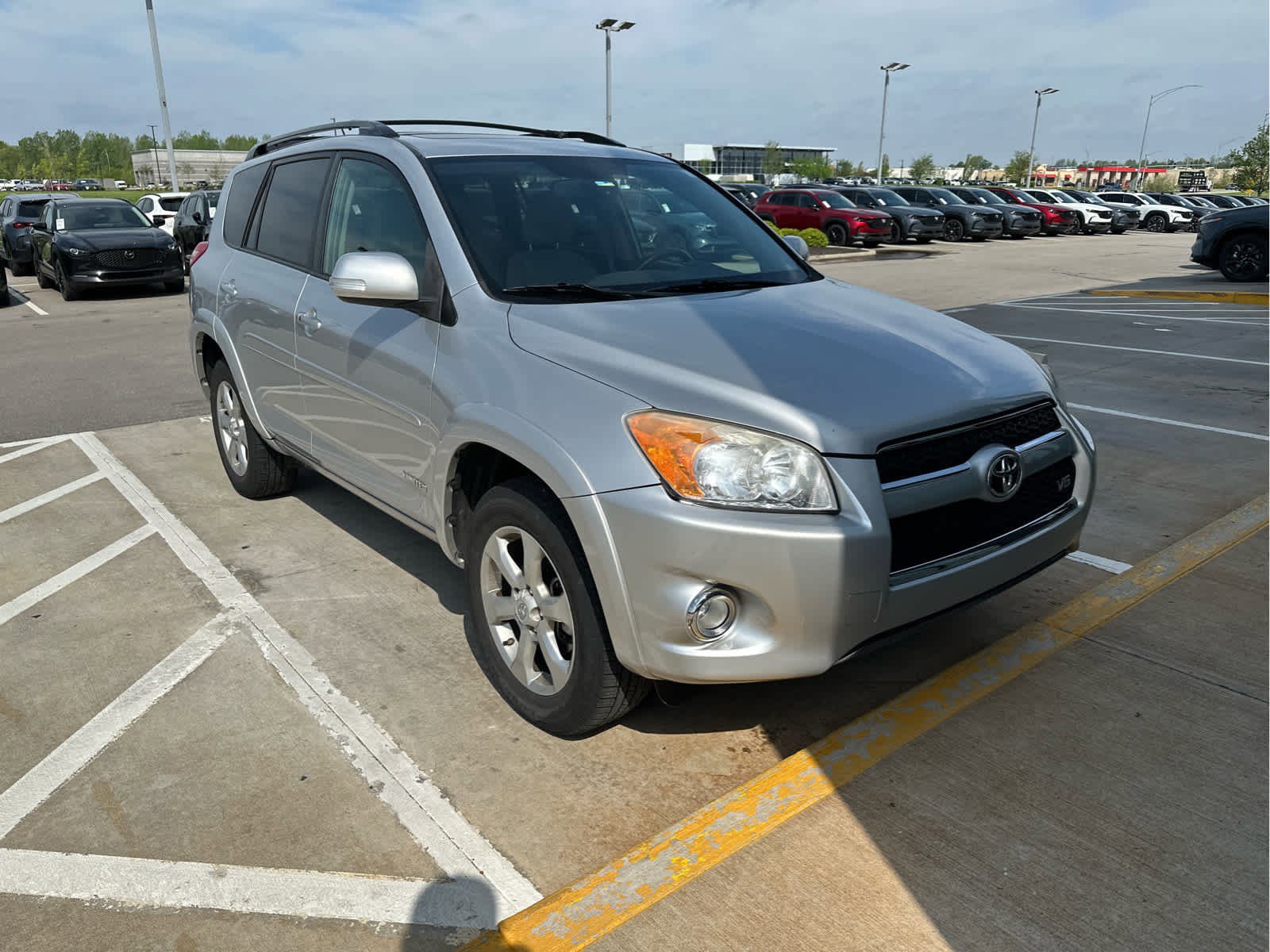 Used 2011 Toyota RAV4 Limited w/ Limited Extra Value Pkg AWD/4WD image 3