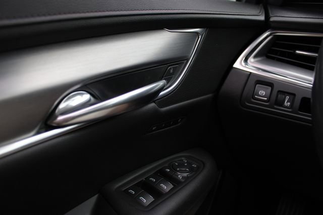 Used 2019 Cadillac XT5 Premium Luxury AWD/4WD image 14
