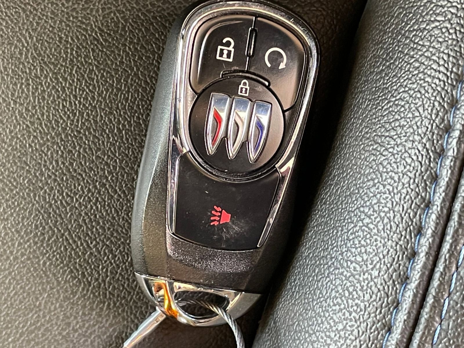 Used 2025 Buick Envista Sport Touring FWD image 23