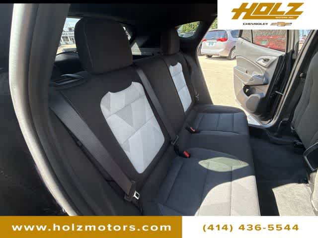 Certified 2024 Chevrolet Trax RS w/ Driver Confidence Package FWD image 23