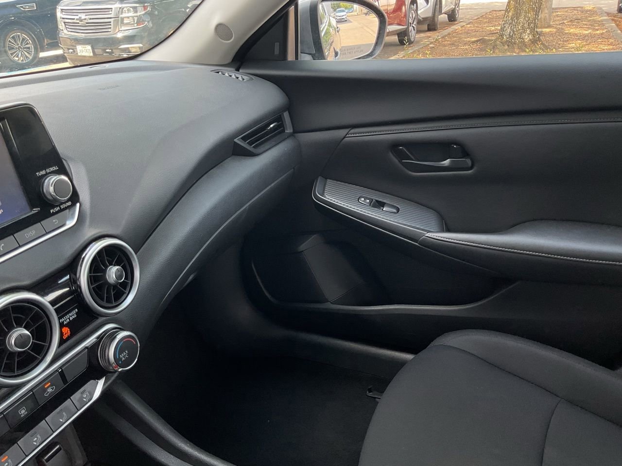 Used 2025 Nissan Sentra S image 34