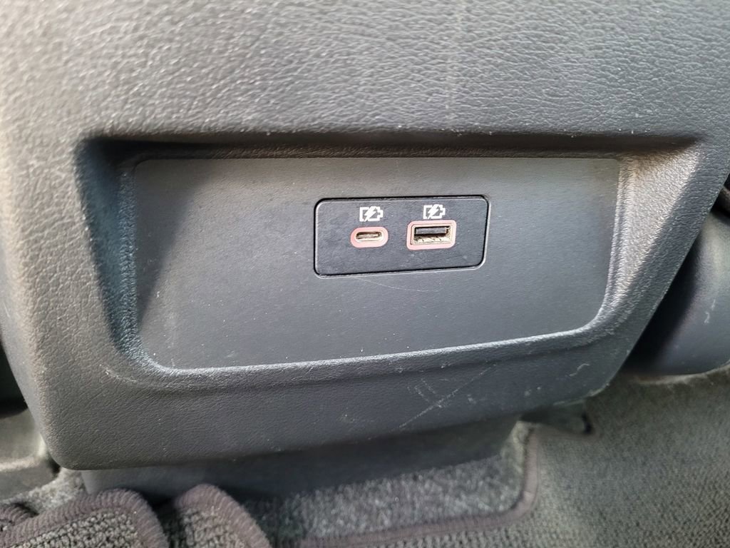 Used 2023 Nissan Frontier SV image 10