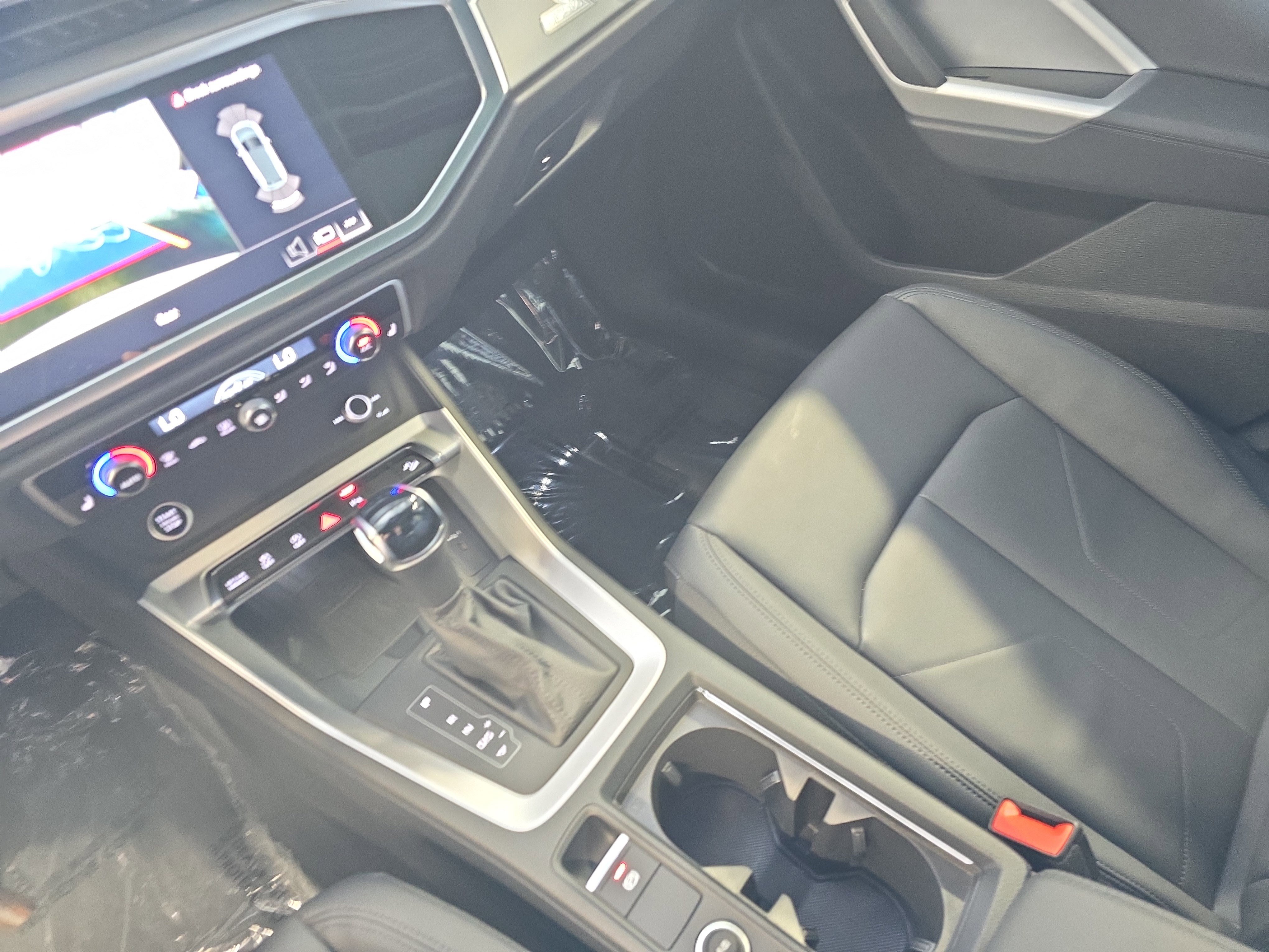 Certified 2025 Audi Q3 2.0T Premium w/ Convenience Package AWD/4WD image 22