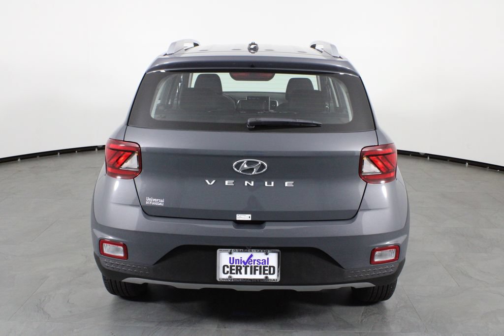 Used 2026 Hyundai Venue SEL FWD image 11