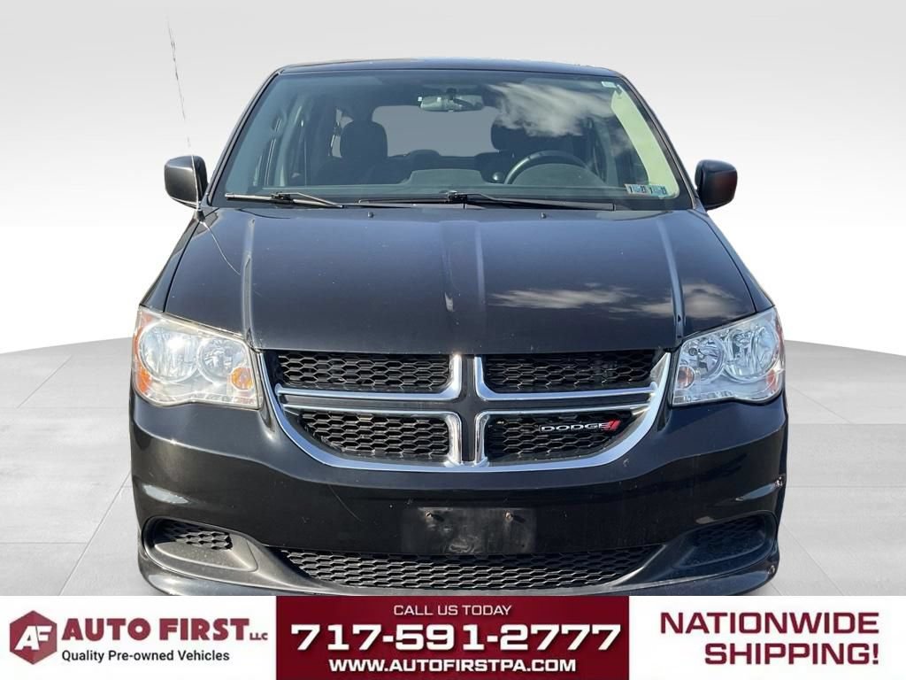 Used 2017 Dodge Grand Caravan SE FWD image 2