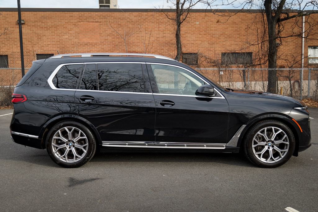 Used 2023 BMW X7 xDrive40i w/ Premium Package image 8