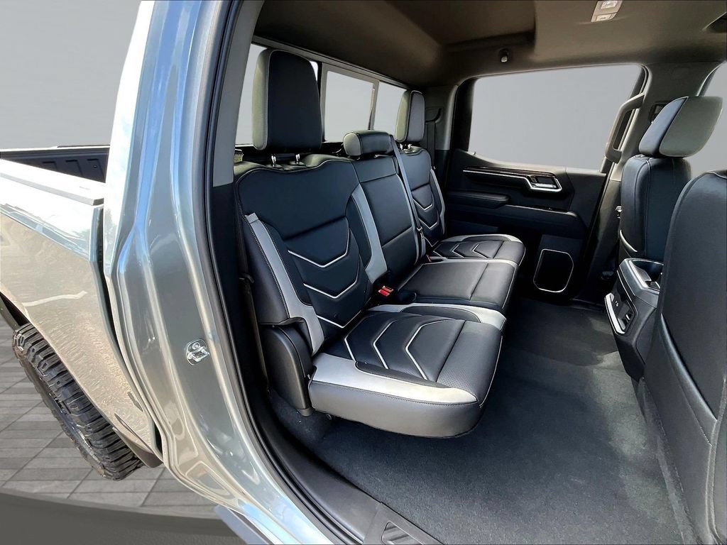 New 2026 Chevrolet Silverado 1500 RST w/ Dark Appearance Package AWD/4WD image 26