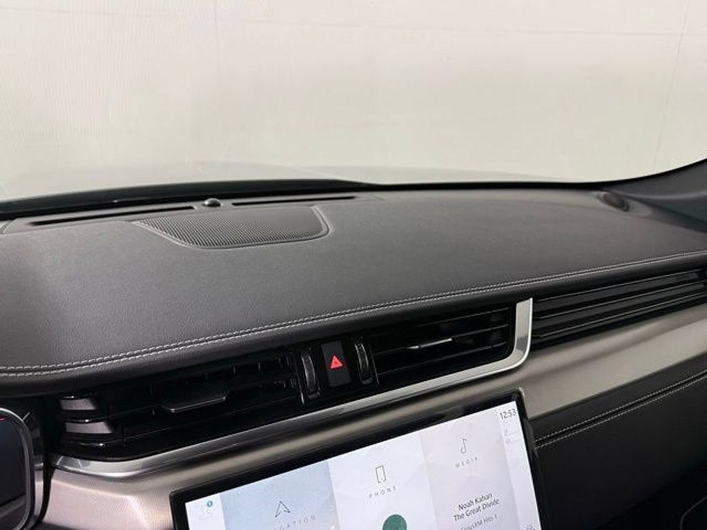 New 2026 Jaguar F-PACE R-Dynamic S AWD/4WD image 30