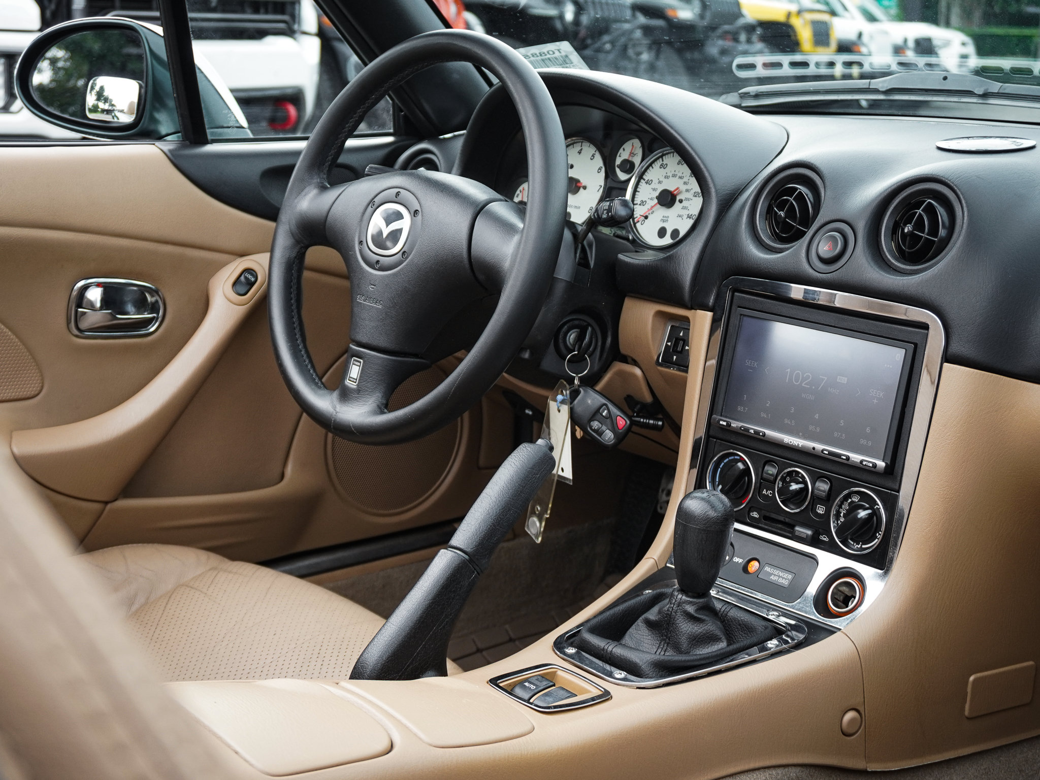 Used 2002 MAZDA MX-5 Miata LS RWD image 33