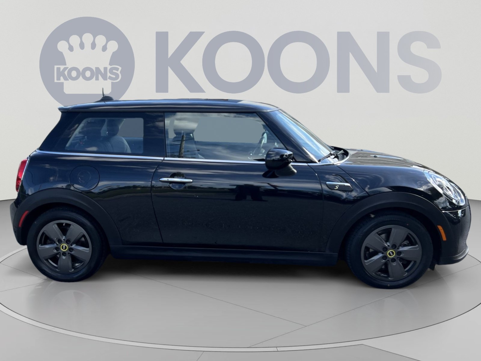 Used 2024 MINI Cooper SE FWD image 8
