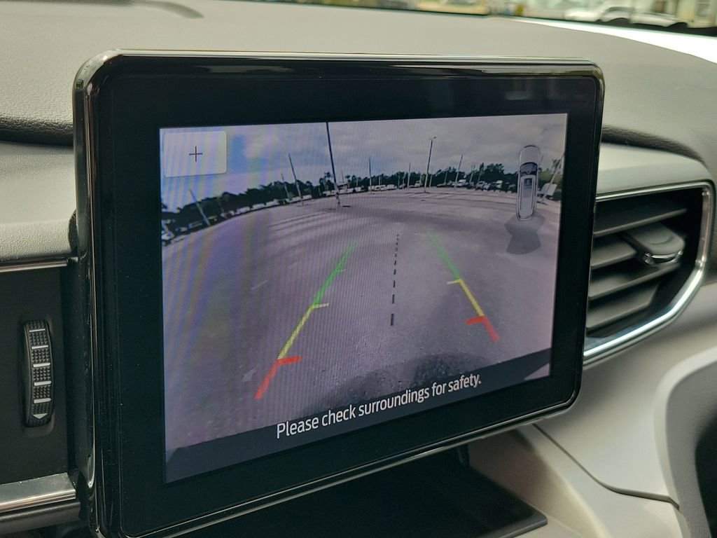 Certified 2023 Ford Explorer XLT w/ Equipment Group 202A image 34