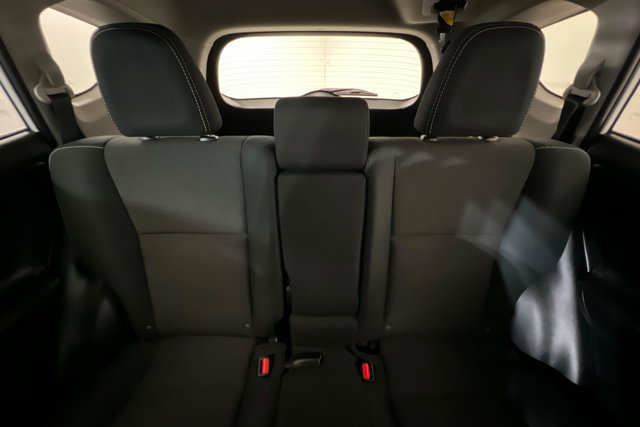 Used 2017 Toyota RAV4 XLE w/ All Weather Liner Package AWD/4WD image 25