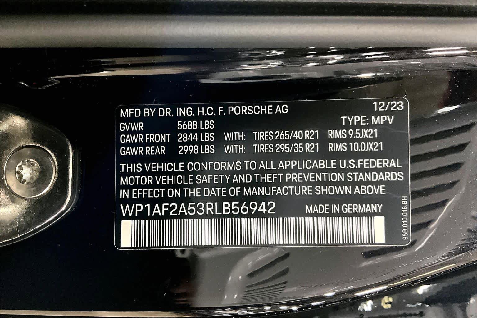 Used 2024 Porsche Macan GTS image 34