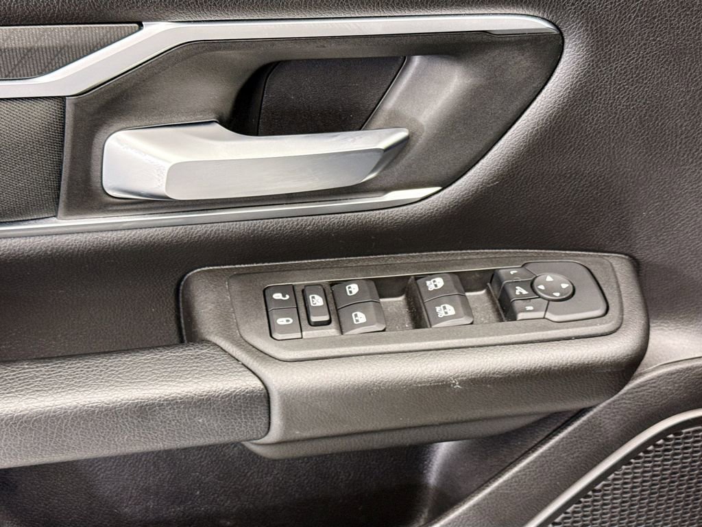 Used 2025 RAM 1500 Big Horn AWD/4WD image 21
