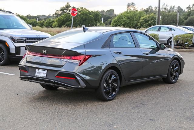 New 2026 Hyundai Elantra Sport FWD image 5