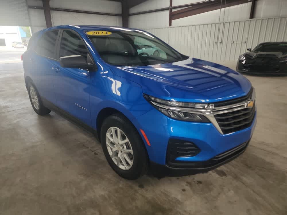 Used 2024 Chevrolet Equinox LS w/ LS Convenience Package FWD image 7