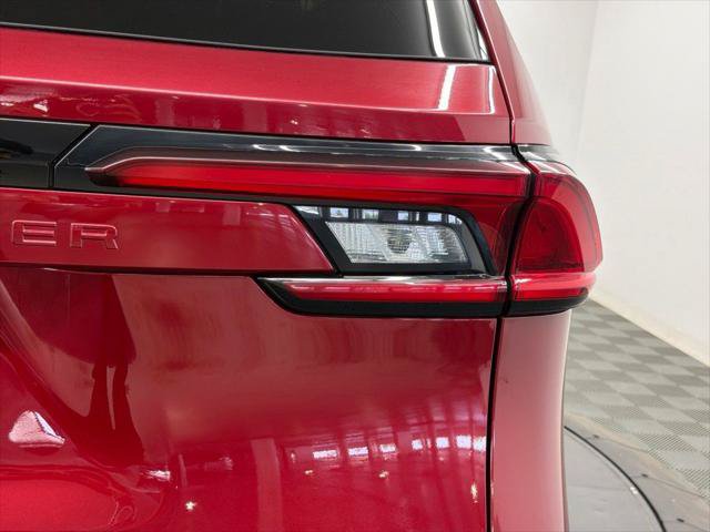 Certified 2025 Toyota Grand Highlander FWD image 14