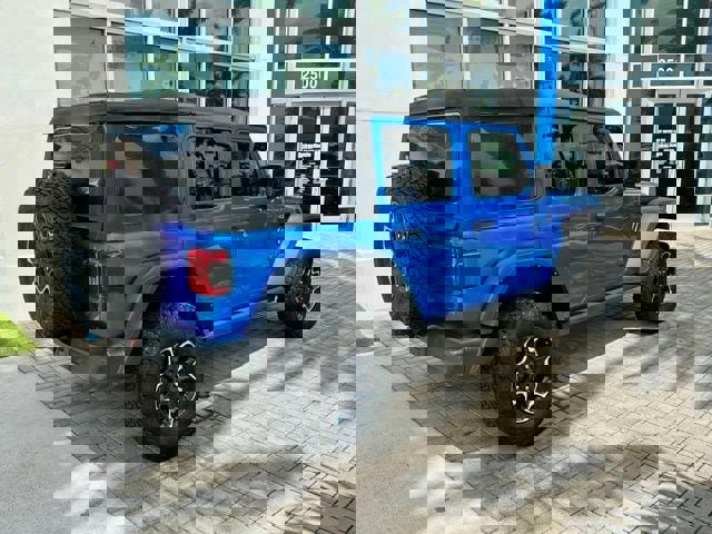 Used 2022 Jeep Wrangler Unlimited Rubicon 4xe w/ Cold Weather Group image 8