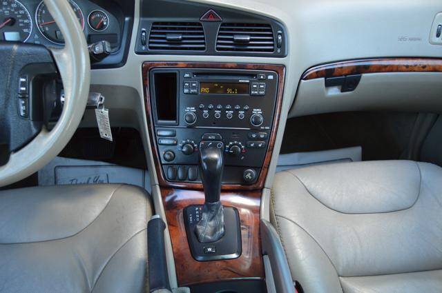 Used 2005 Volvo XC70 AWD/4WD image 21