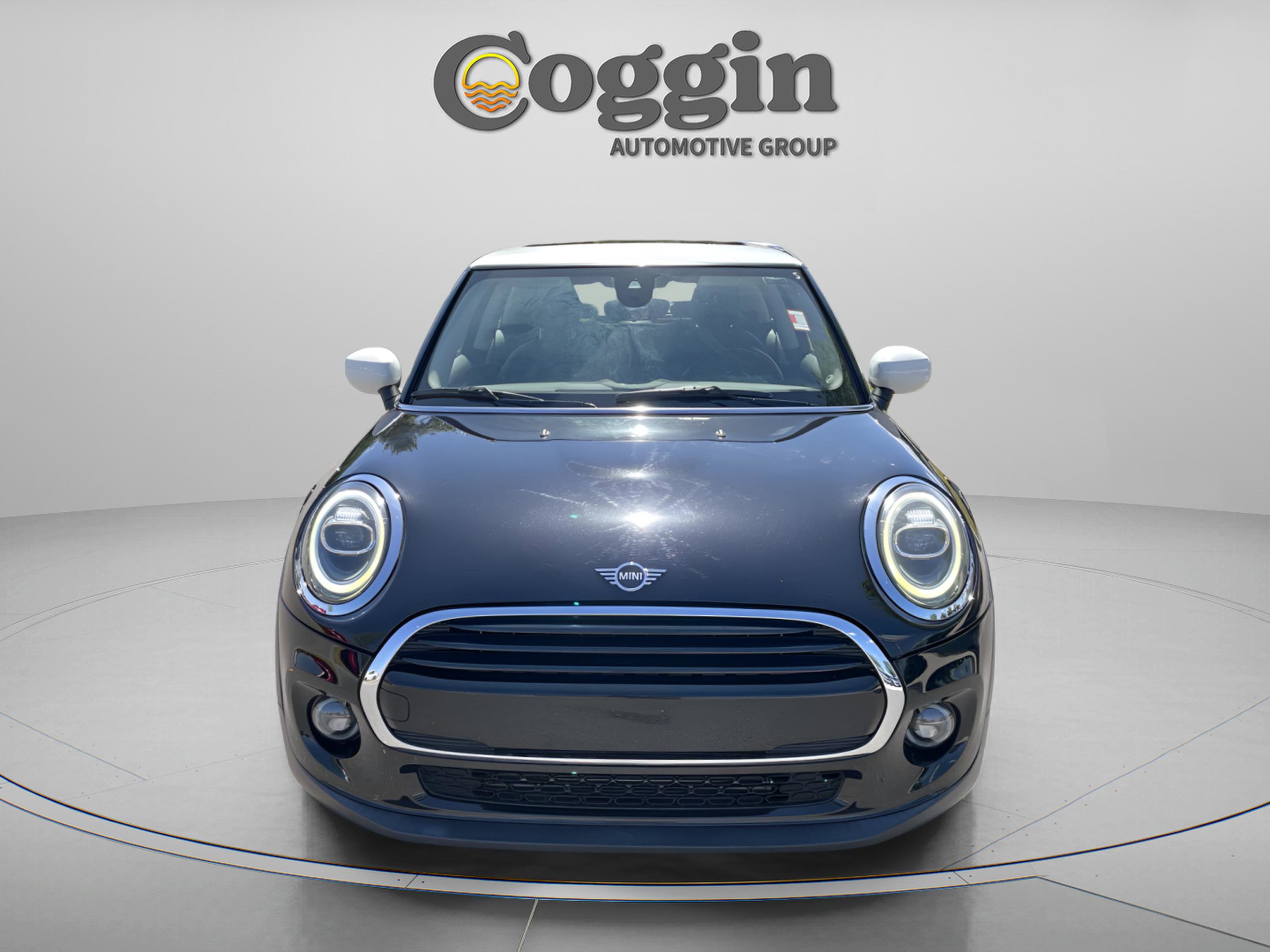 Used 2020 MINI Cooper 2-Door Hardtop image 9