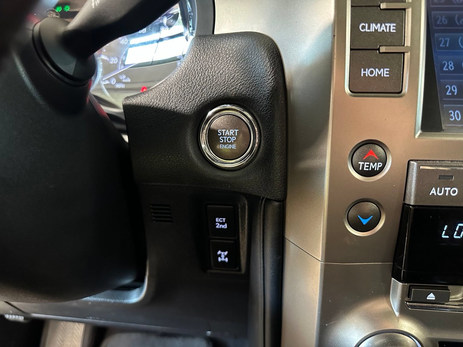 Used 2021 Lexus GX 460 Premium w/ Premium Package AWD/4WD image 25