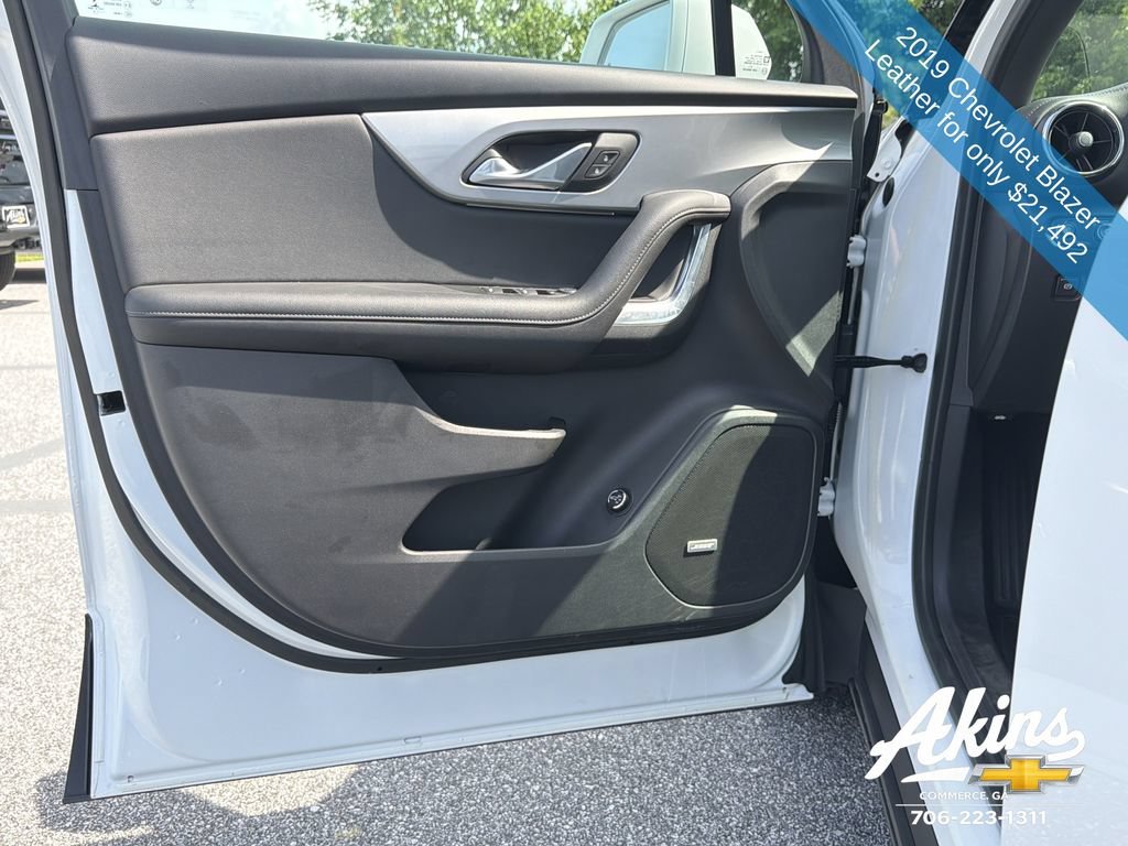 Certified 2019 Chevrolet Blazer LT w/ Sun and Wheels Package FWD image 17