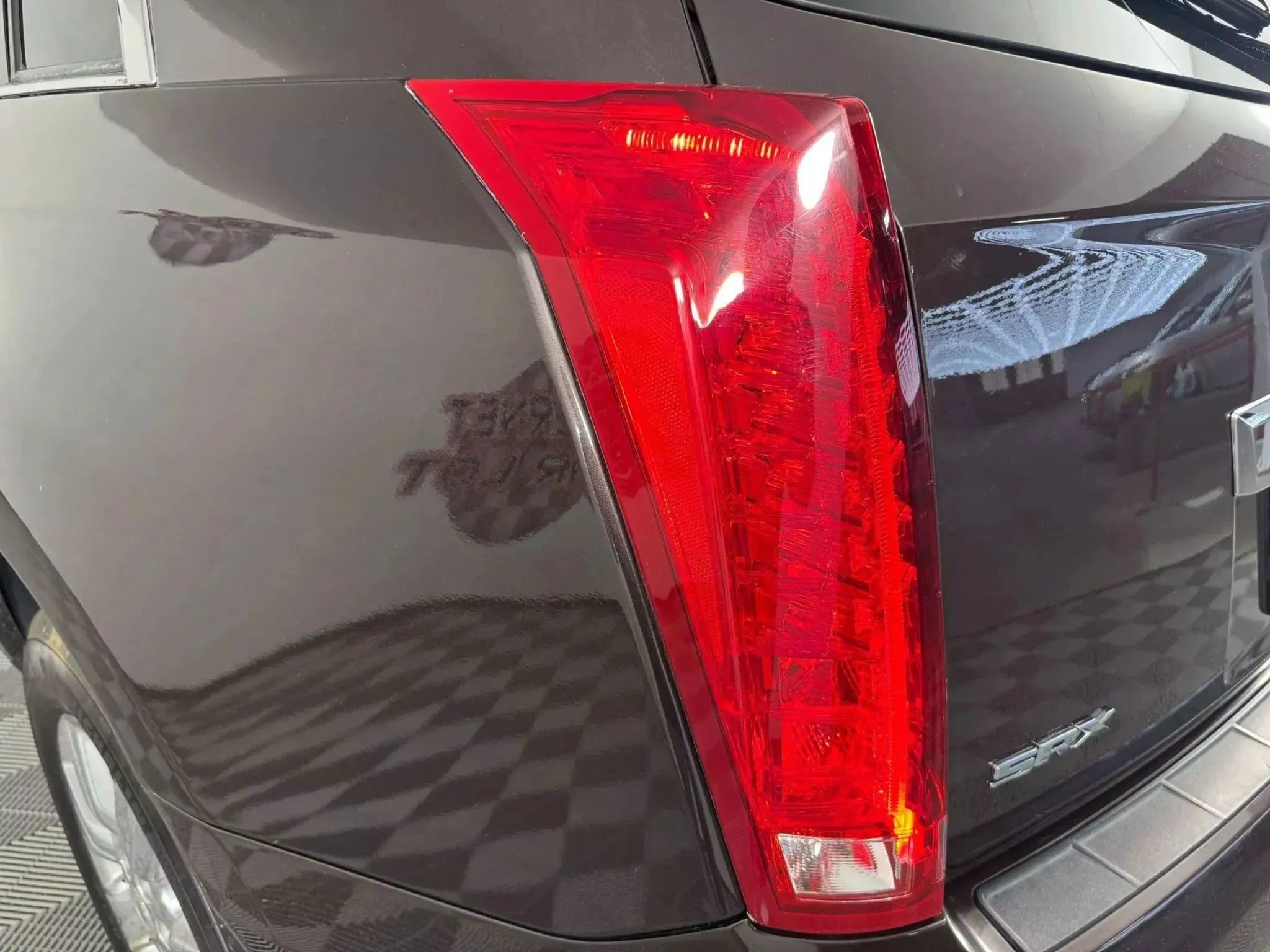 Used 2016 Cadillac SRX Luxury w/ Driver Awareness Package image 32