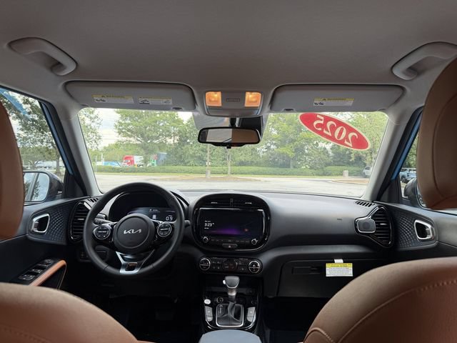 Certified 2025 Kia Soul EX FWD image 41