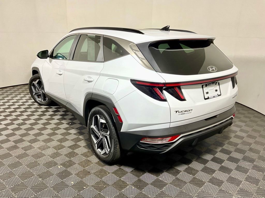 Certified 2022 Hyundai Tucson SEL w/ Cargo Package AWD/4WD image 14