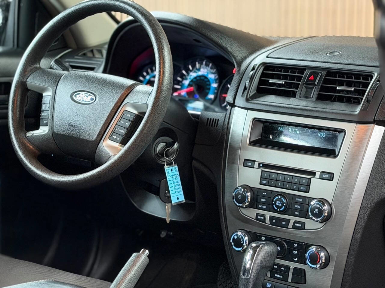 Used 2012 Ford Fusion SE image 4