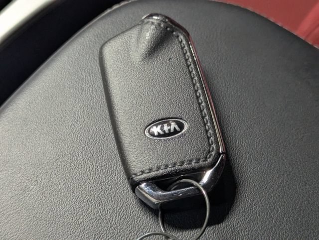 Used 2021 Kia Stinger GT1 RWD image 23
