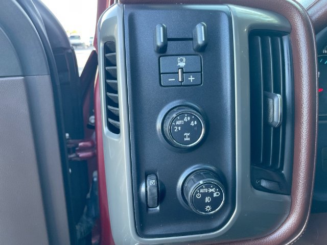 Used 2014 Chevrolet Silverado 1500 High Country w/ High Country Premium Package AWD/4WD image 13