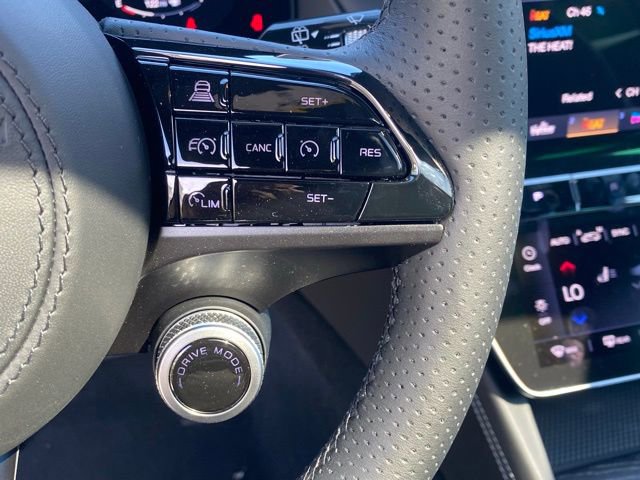 New 2025 Maserati Grecale GT image 23