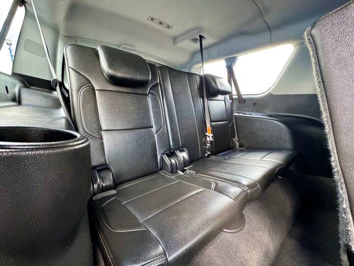 Used 2019 Chevrolet Suburban LT image 16