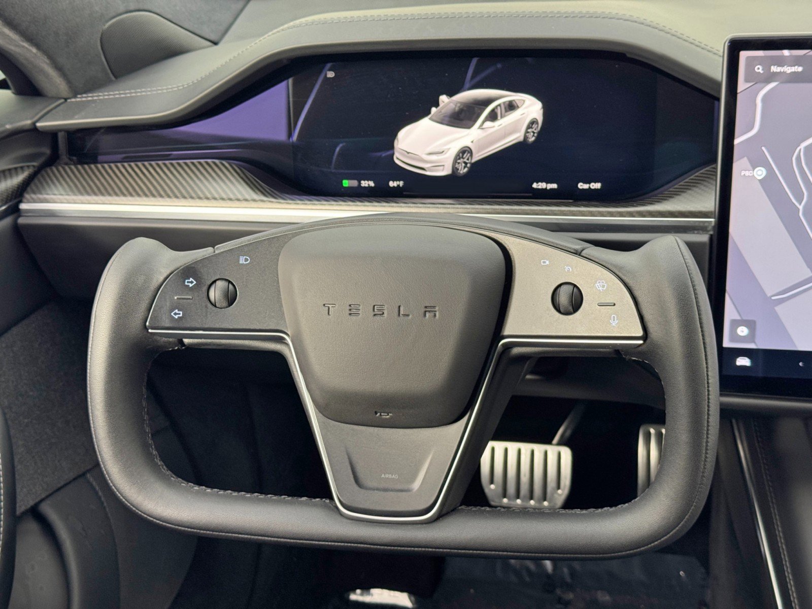Used 2021 Tesla Model S Plaid image 18