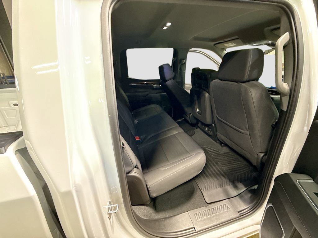 Used 2024 Chevrolet Silverado 1500 LT image 27