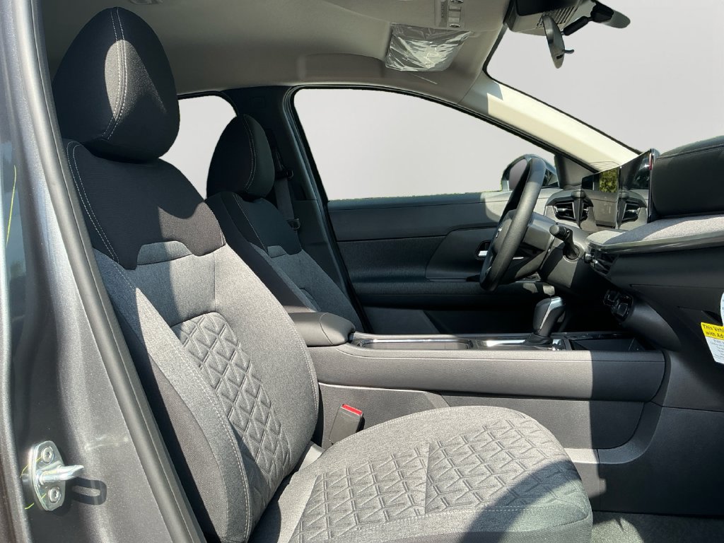 New 2027 Nissan Kicks SV AWD/4WD image 12