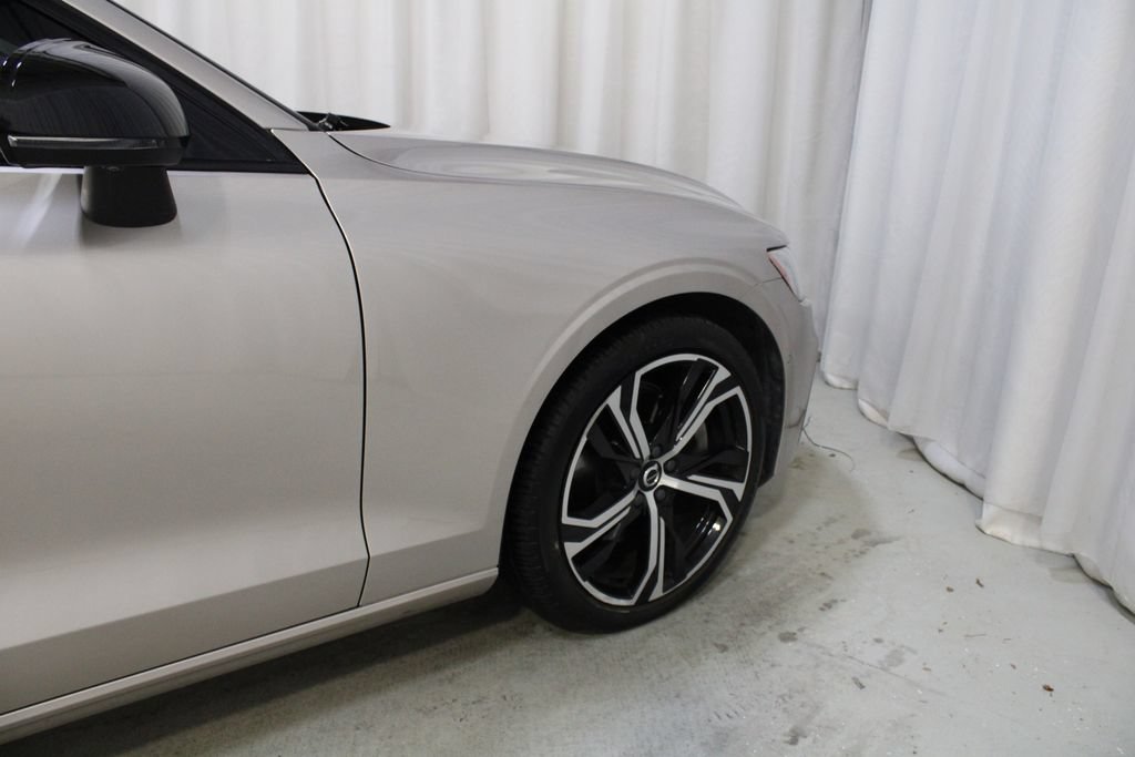Used 2024 Volvo S60 B5 Plus w/ Climate Package AWD/4WD image 27