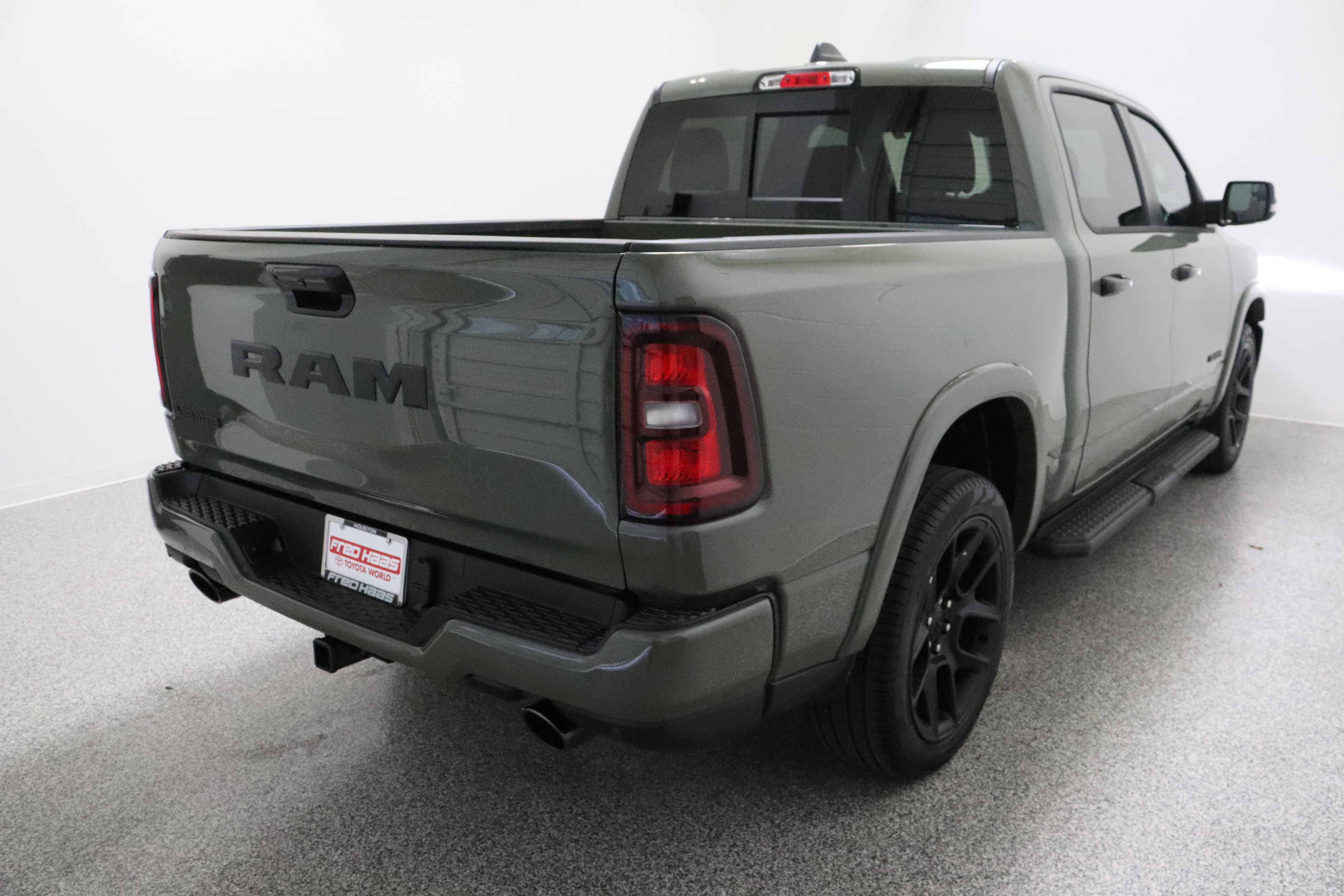 Used 2026 RAM 1500 Laramie w/ Night Edition RWD image 7