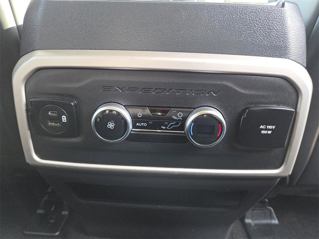 Used 2023 Ford Expedition Max XLT image 20