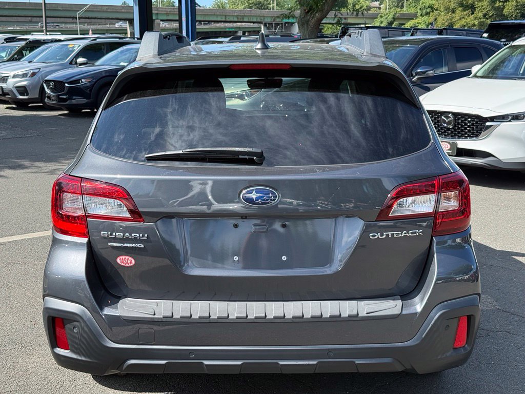 Used 2018 Subaru Outback 2.5i Limited AWD/4WD image 6
