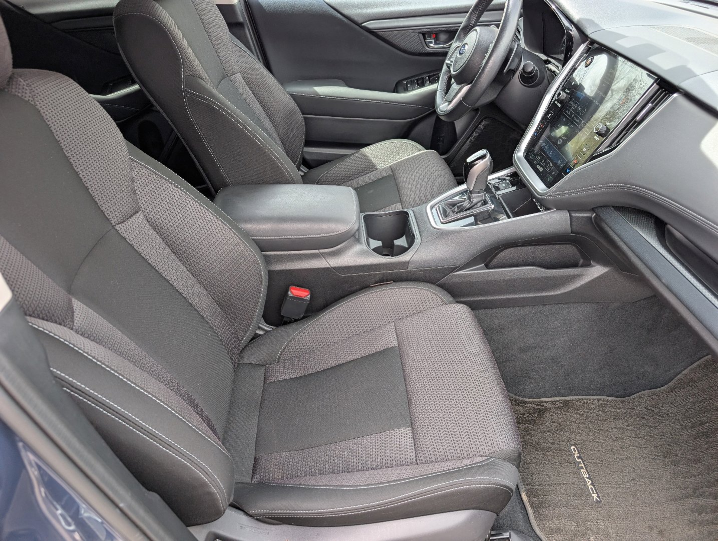 Used 2023 Subaru Outback Premium AWD/4WD image 9