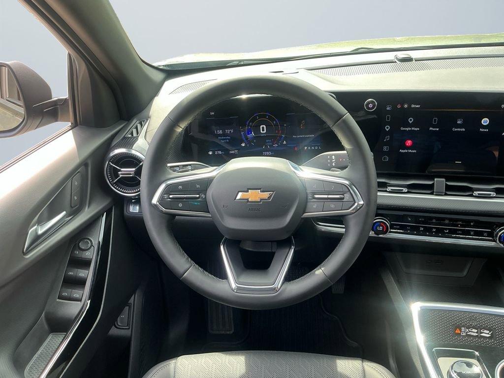 Used 2026 Chevrolet Equinox LT w/ Convenience Package II image 13