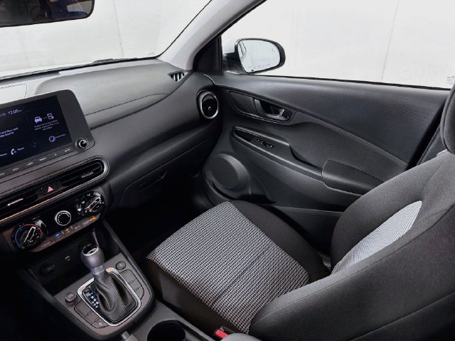 Used 2023 Hyundai Kona SE AWD/4WD image 28