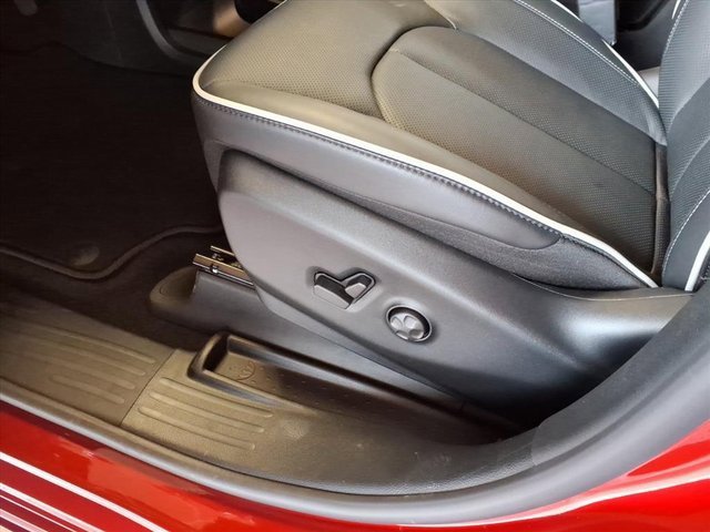 New 2026 Chrysler Pacifica Limited image 7