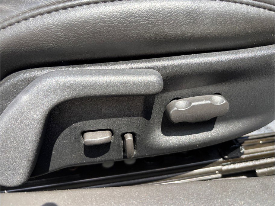 Used 2013 Chevrolet Corvette Grand Sport w/ 3LT Preferred Equipment Group image 36