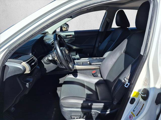 Used 2018 Lexus IS 300 w/ Accessory Package 2 RWD image 11